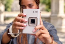 Foto che si possono anche ascoltare: Fujifilm INSTAX mini LiPlay+ in sconto Fujifilm INSTAX mini LiPlay+, la fotocamera che stampa anche i suoni: sconto da 50 euro - macitynet.it