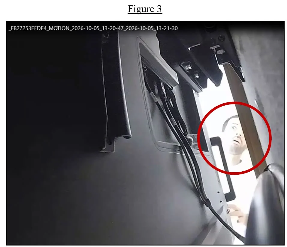 OpenAI ha individuato una microspia negli uffici, arrestato un dipendente - macitynet.it OpenAI ha individuato una microspia negli uffici, arrestato un dipendente - macitynet.it