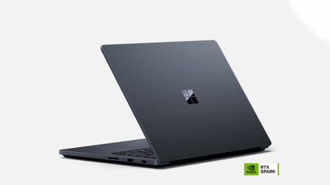 Surface Laptop Ultra, Microsoft attacca i MacBook Pro non solo nel prezzo