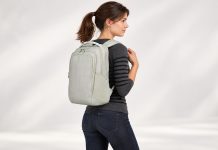 Elegante per l’ufficio, pratico per viaggiare: lo zaino Samsonite costa 61 euro Elegante per l'ufficio, pratico per viaggiare: lo zaino Samsonite costa 61 euro - macitynet.it
