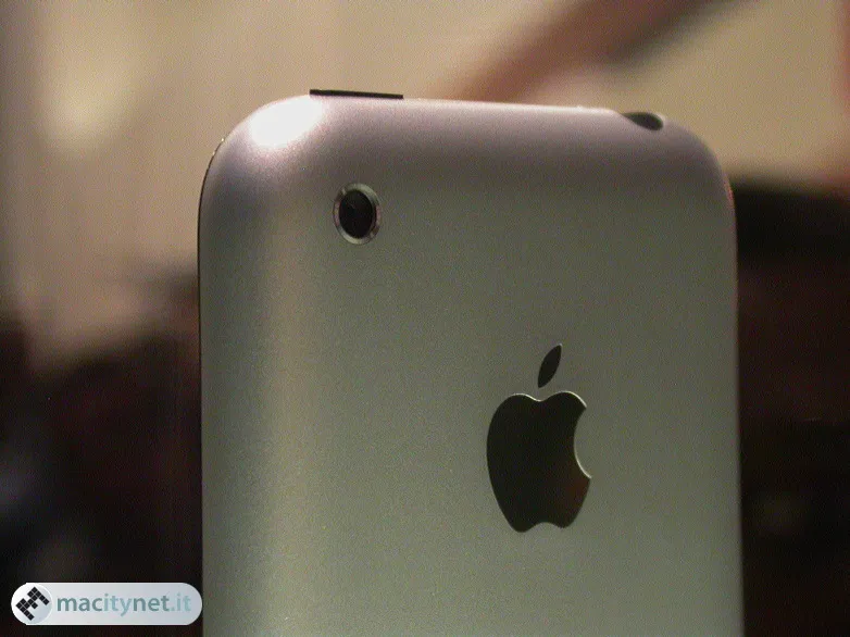 iPhone, le prime immagini dal vivo