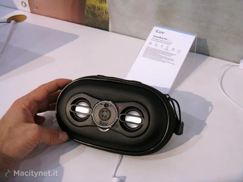 Visto al CES: la custodia SmashBox Pro e la linea di accessori per Mac di iLuv