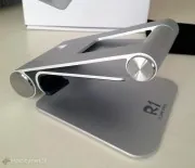 Stand in Alluminio ripiegabile per iPad e MacBook Air di Anycast Solutions: la recensione