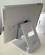 Stand in Alluminio ripiegabile per iPad e MacBook Air di Anycast Solutions: la recensione