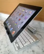 Stand in Alluminio ripiegabile per iPad e MacBook Air di Anycast Solutions: la recensione