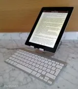 Stand in Alluminio ripiegabile per iPad e MacBook Air di Anycast Solutions: la recensione