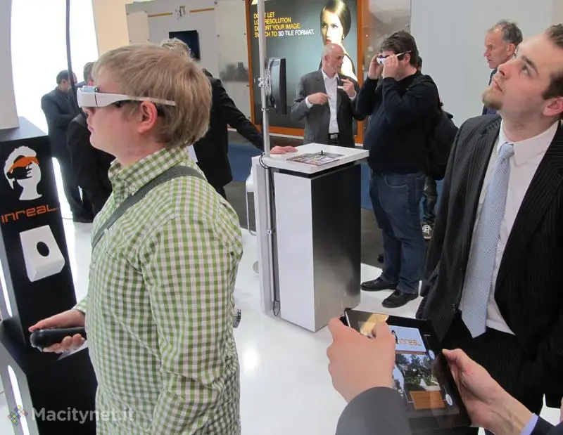 CeBIT 2012: abbiamo provato gli occhiali Zeiss Cinemizer Oled