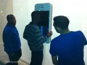 Lughissima coda in Inghilterra per il lancio di iPhone 4S