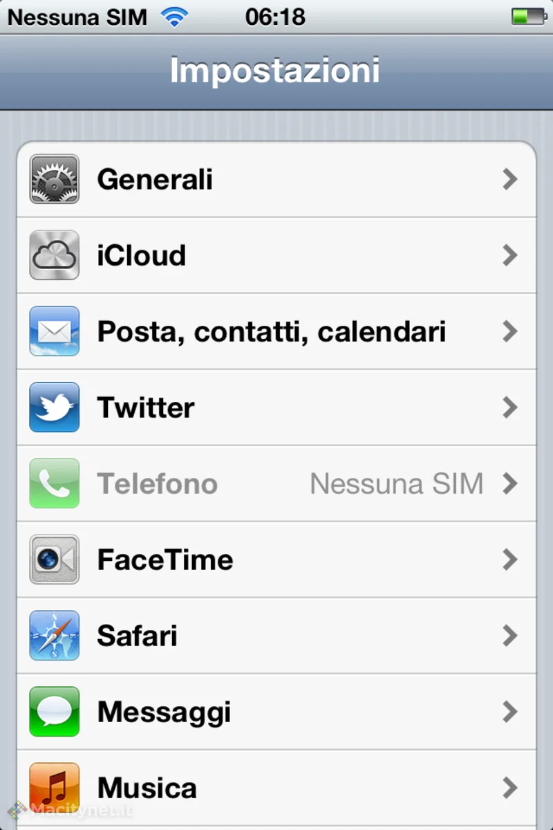 Come attivare Siri sull’iPhone 4S italiano