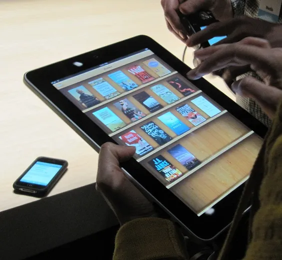 Cartello eBook, secondo il DOJ Jobs voleva punire Amazon iBookstore, ricorso Apple per la condanna antritrust