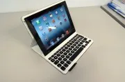 Recensione Logitech Keyboard Folio for iPad: comodità di scrittura e protezione