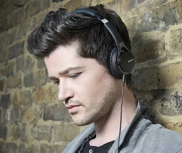 Sony MDR-10, cuffie premium nate in collaborazione con i The Script