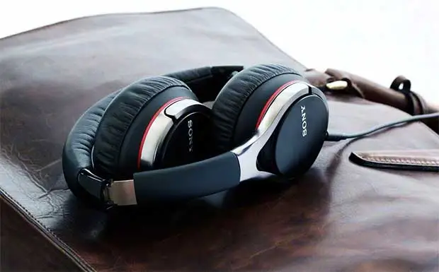 Sony MDR-10, cuffie premium nate in collaborazione con i The Script SonyMDR10-2