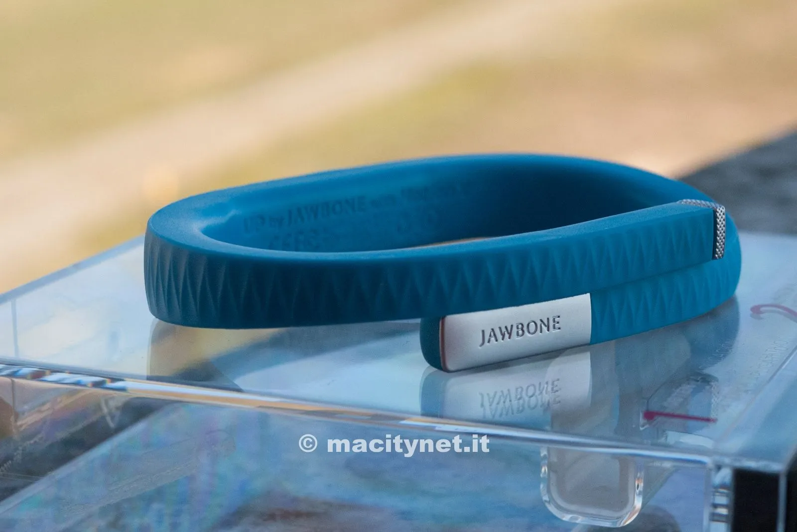 Il Jawbone UP mostra uno stile sobrio e sportivo allo stesso tempo