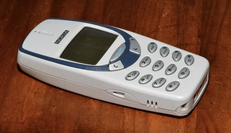 Un vecchio "feature phone" di Nokia. Immagine Thomas Kohler/Flickr