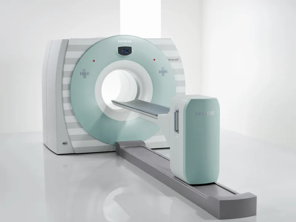 Lo scanner Siemens Biograph 40 Truepoint PET / CT per tomografie a emissione di positroni.