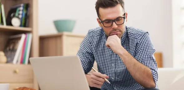 Viaggiare costa troppo? Il 52% dei professionisti italiani sceglie lo smart working