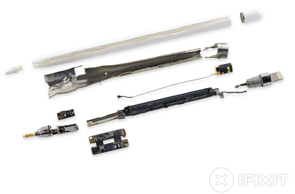 Apple Pencil smontata