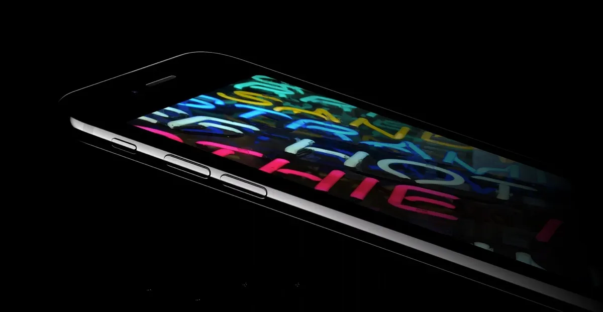 Lo schermo iPhone 7 è il miglior LCD di sempre «Meglio di monitor e TV Ultra HD» ma Apple non lo dice schermo iphone 7 1200 1