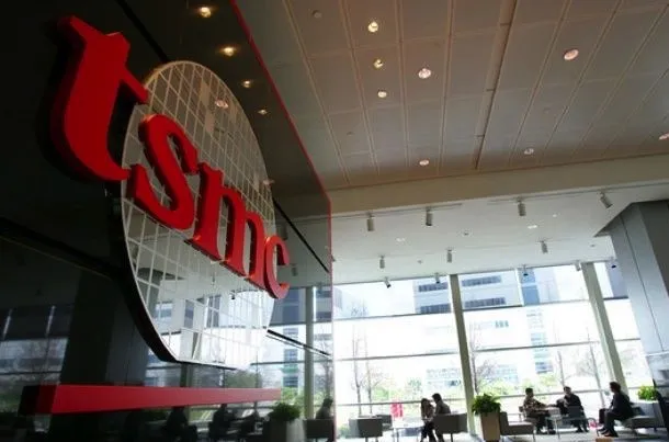 19126-19082-tsmc-top-l chip a 10nm