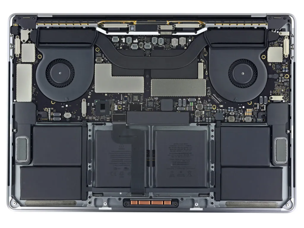 macbook-pro-15-2016-smontato-2