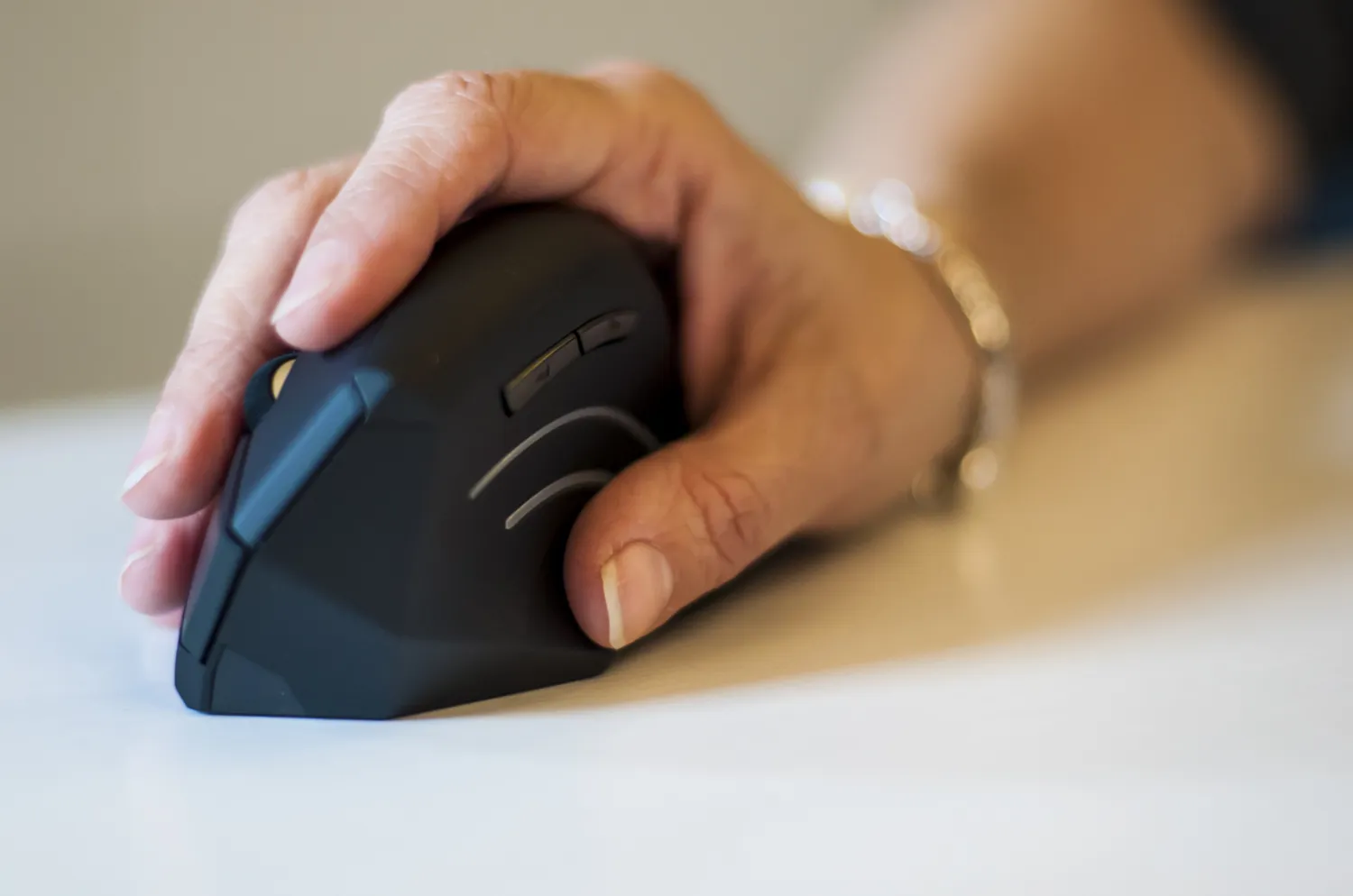 Ergonomic Vertical Mouse