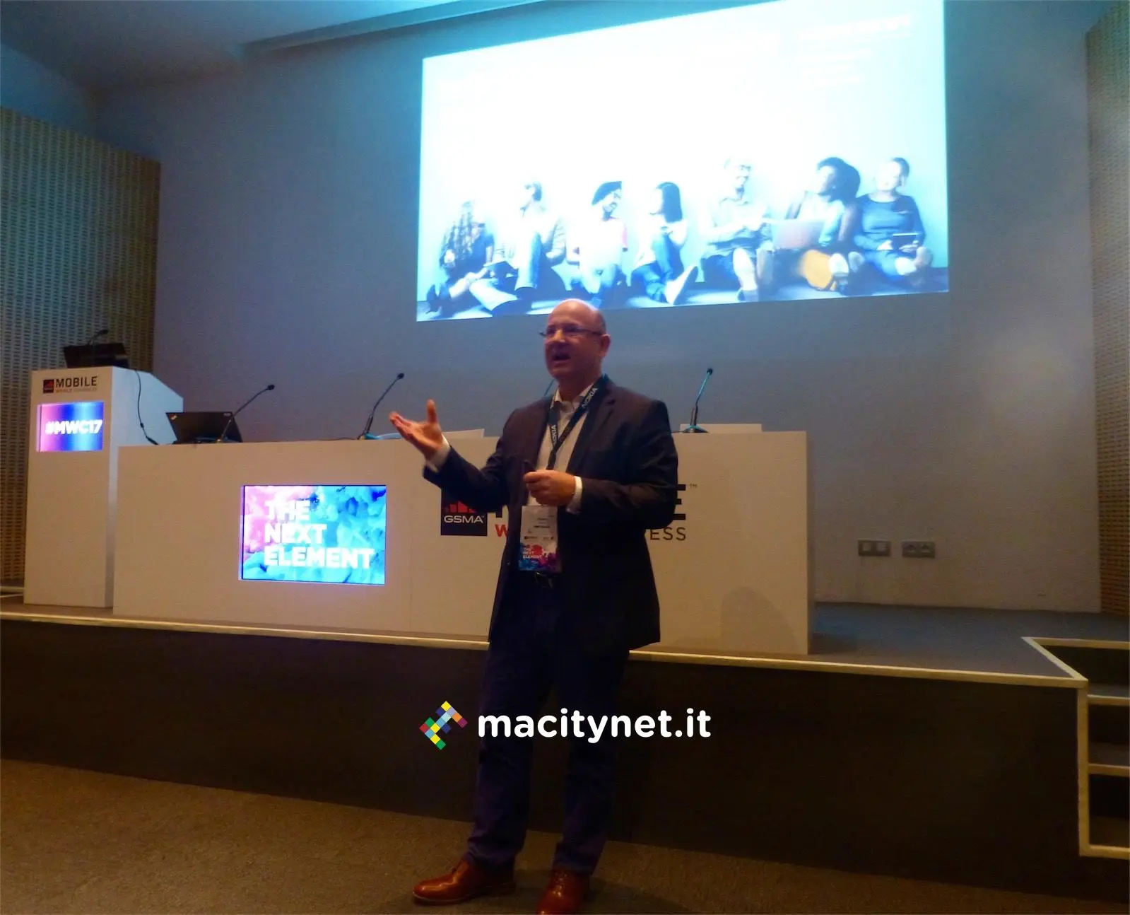 Qualcomm «Tutti possono parlare di 5G. Noi lo stiamo creando» qualcomm HMD nokia 1