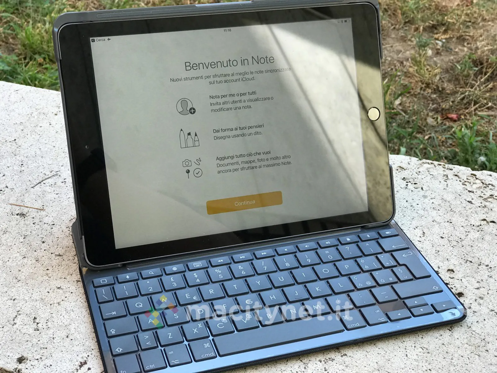 recensione Logitech Slim Folio
