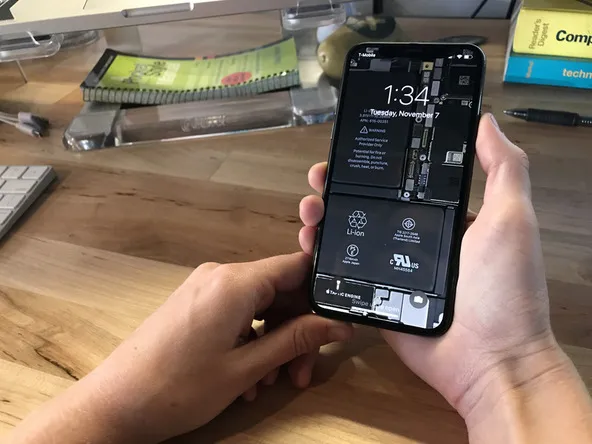 Lo sfondo iPhone X ai raggi X mostra come è fatto dentro