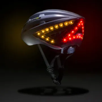 Il casco da bici Lumos si controlla con iPhone e Apple Watch