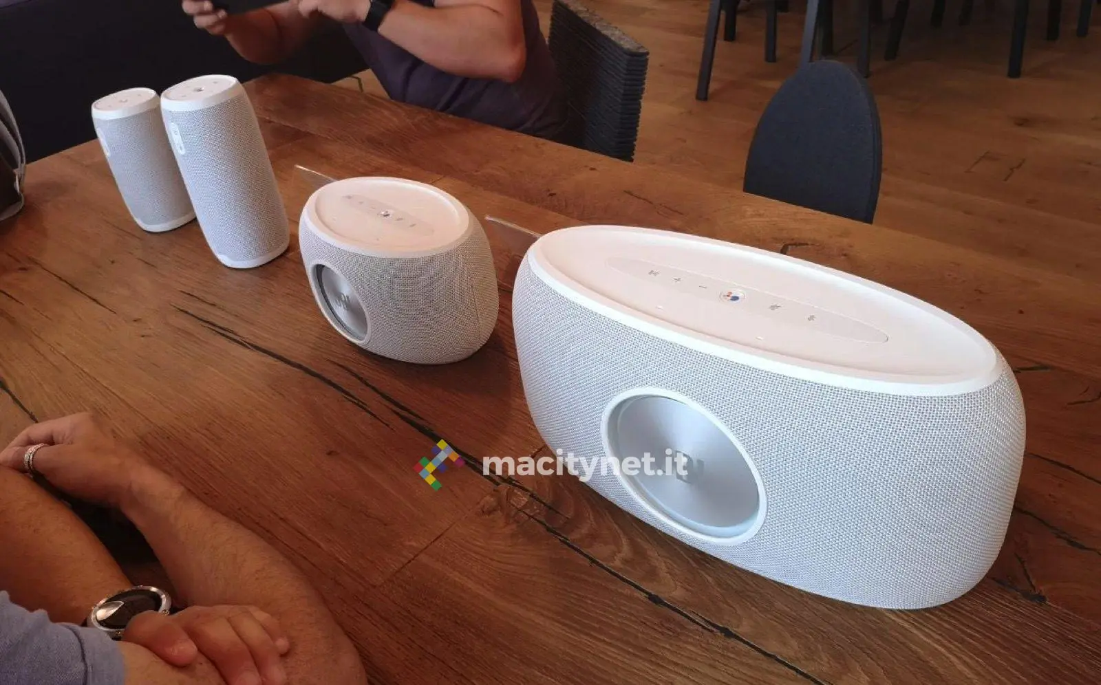 Speaker JBL Link 10, 20, 300 e 500 : la qualità di JBL e la comodità di Google Assistant Speaker JBL Link 10, 20, 300 e 500 : la qualità di JBL e la comodità di Google Assistant