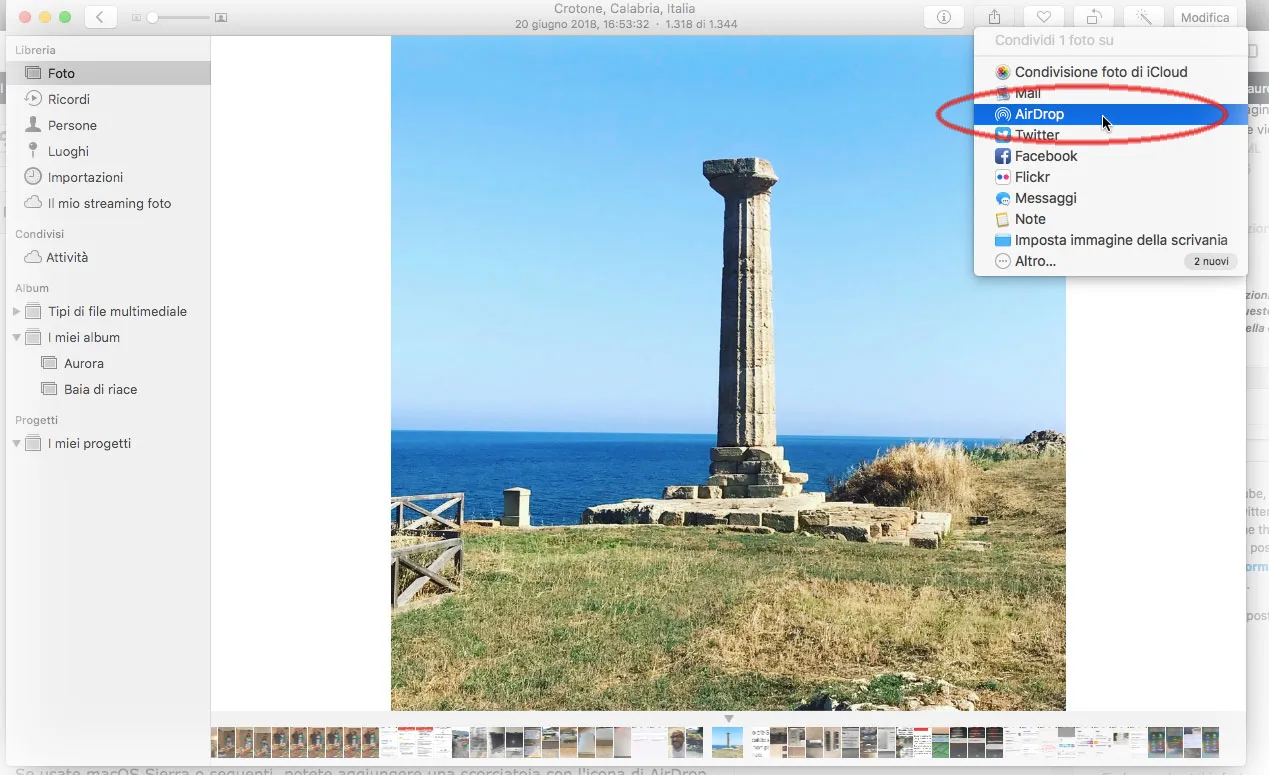 Che cos’è e come funziona AirDrop su Mac e iOS È possibile inviare file direttamente da varie applicazioni Mac ad altri Mac o dispositivi iOS usando il pulsante dedicato alla Condivisione