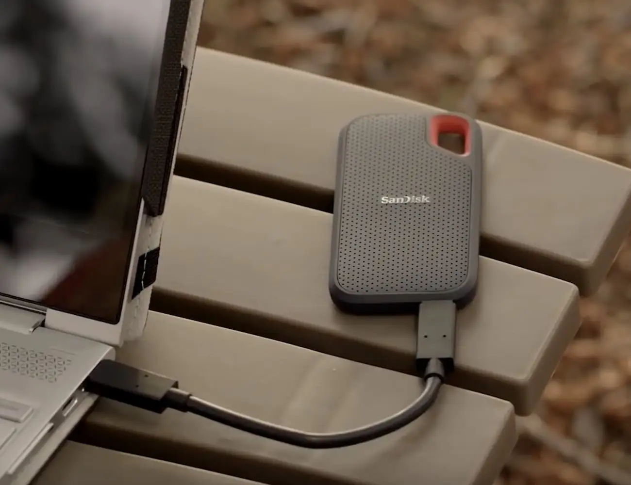 Sconto su SSD 1TB SanDisk Extreme, super resistente da portare in giro: sconto a 299€ SSD SanDisk Extreme