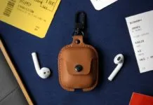 Da Twelve South AirSnap, la custodia AirPods in pelle Da Twelve South AirSnap, la custodia AirPods in pelle