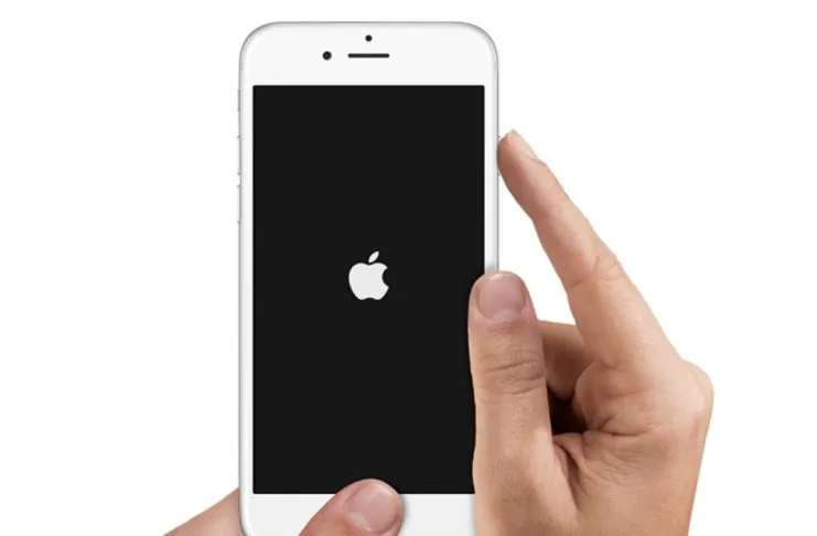 Perché l’iPhone si riavvia continuamente, ecco come risolvere