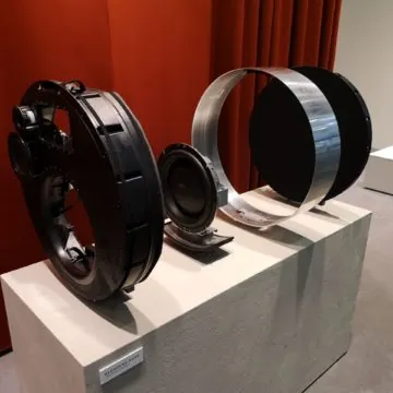 IFA 2018: Beosound Edge di B&O è l’altoparlante che sembra una scultura