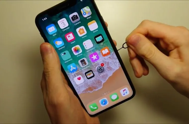 Per ue vettori cinesi iPhone dual Sim è cosa fatta
