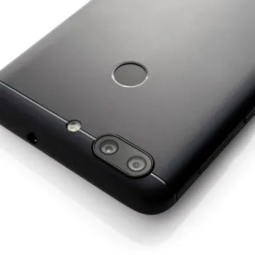 L’IFA 2018 di Sharp tra smartphone, maxi schermi 4K e soundbar