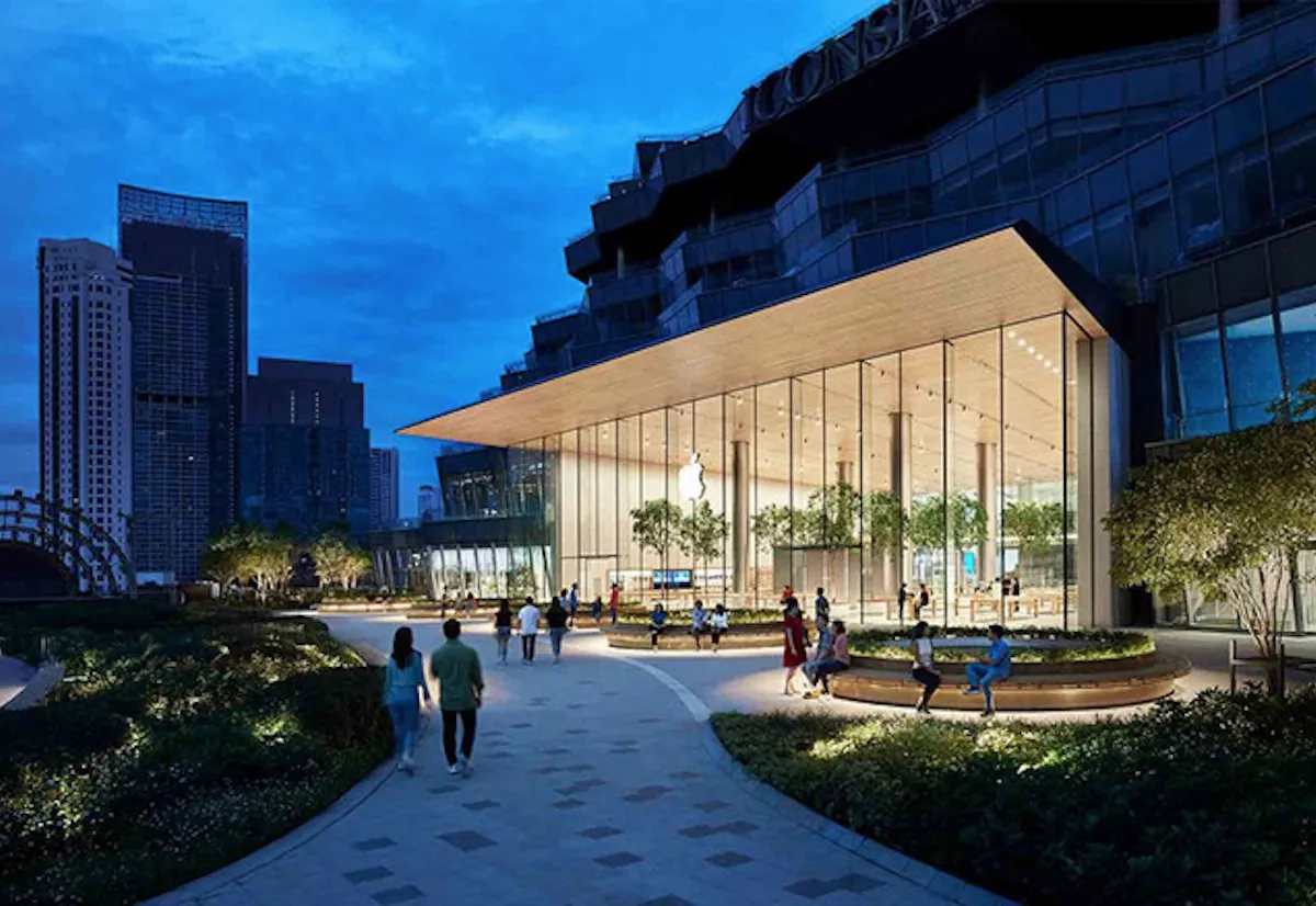 Ecco il primo Apple Store in Thailandia: le foto in anteprima Ecco il primo Apple Store in Thailandia: le foto in anteprima