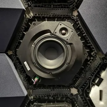 Bang & Olufsen porta Apple AirPlay 2 sui suoi speaker