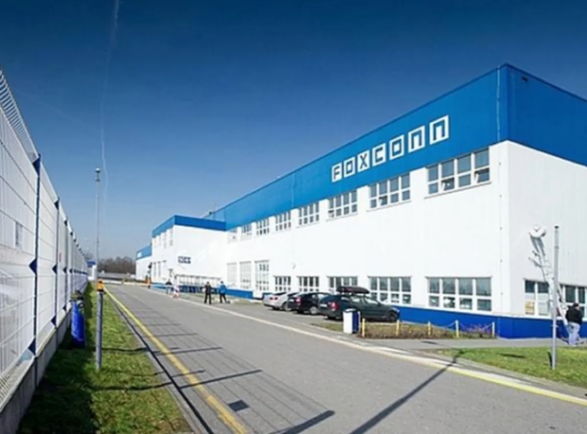 Il fatturato Foxconn cala, tutti pensano a iPhone Il fatturato Foxconn cala, tutti pensano a iPhone