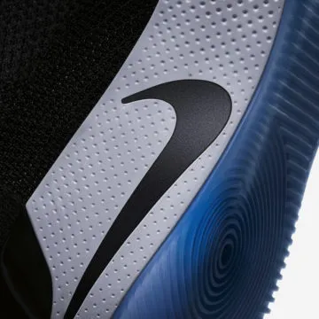 Nike Adpapt BB le scarpe che si allacciano da sole e si controllano da iPhone