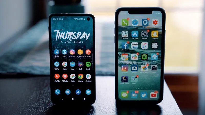 Galaxy S10e contro iPhone XR, quale il migliore? Galaxy S10e contro iPhone XR, quale il migliore?