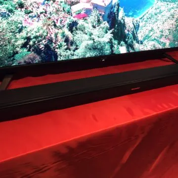 Sharp punta sul design con Pininfarina