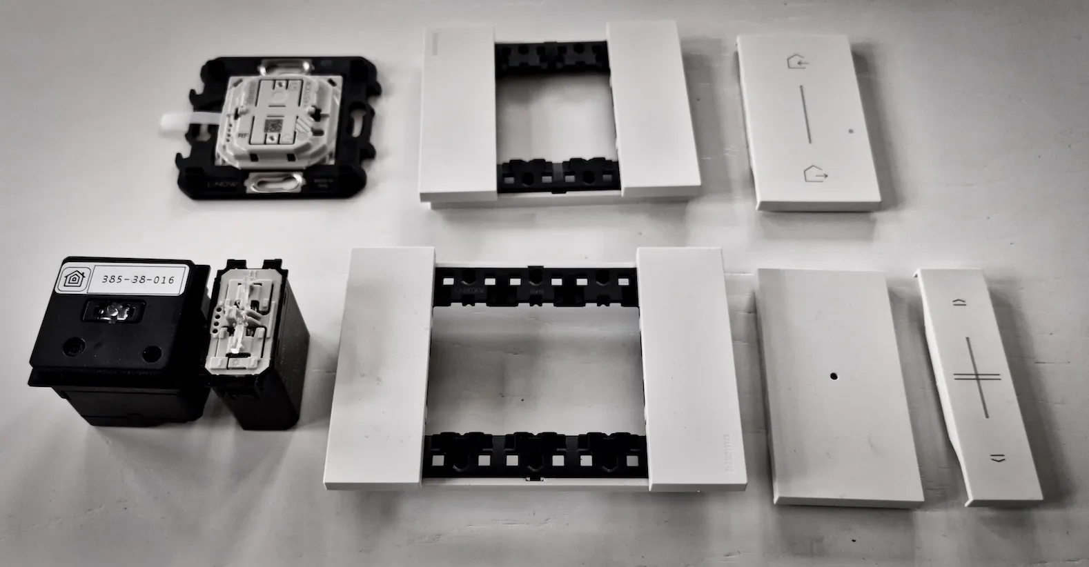 Il Kit tapparelle Btcino Living Now K2000KIT supporta la domotica di Homekit e Assistente Google Il Kit tapparelle Btcino Living Now K2000KIT supporta la domotica di Homekit e Assistente Google