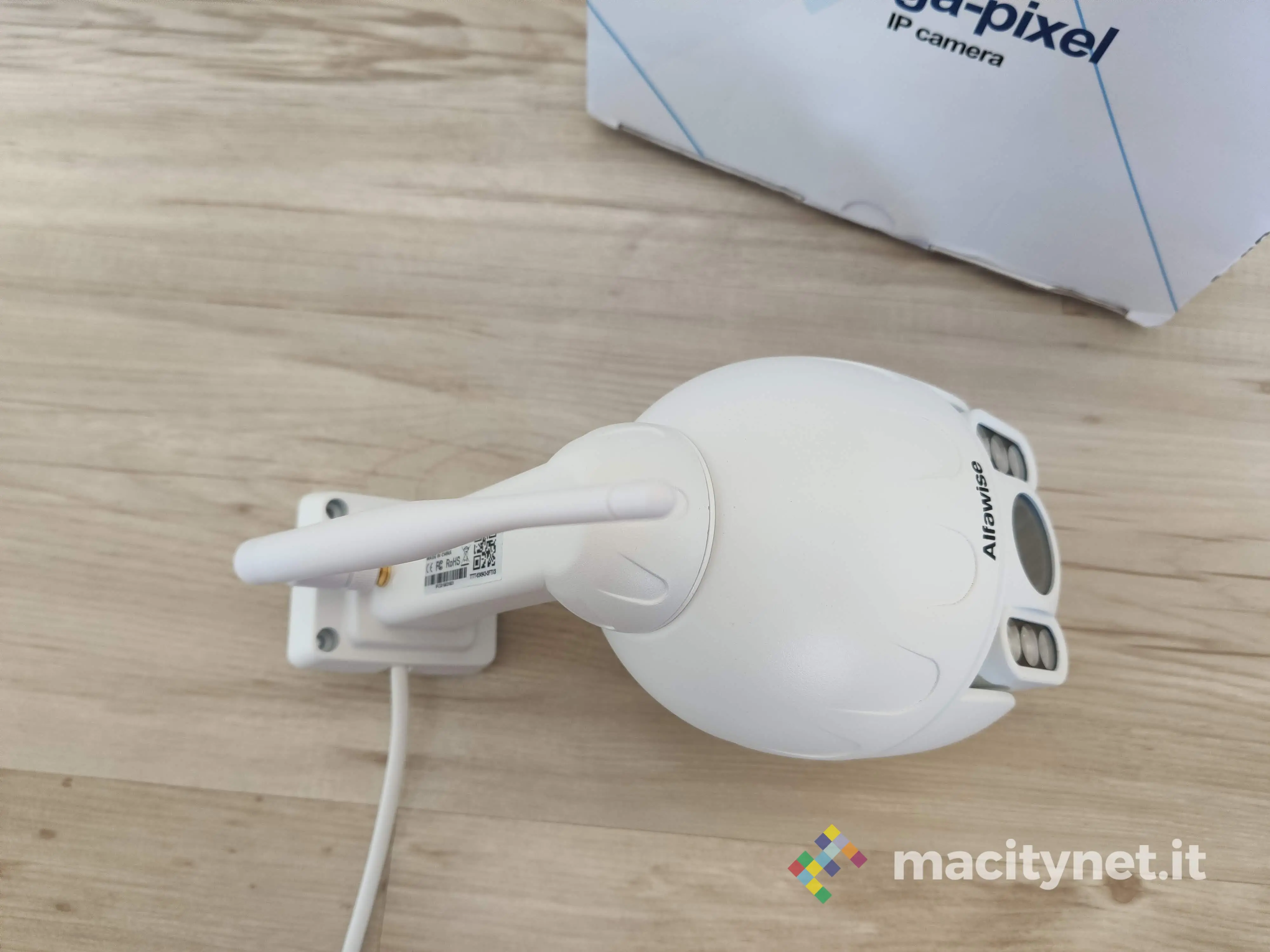 Recensione Alfawise SD07W, la videocamera di sorveglianza per esterni Recensione Alfawise SD07W, la videocamera di sorveglianza per esterni