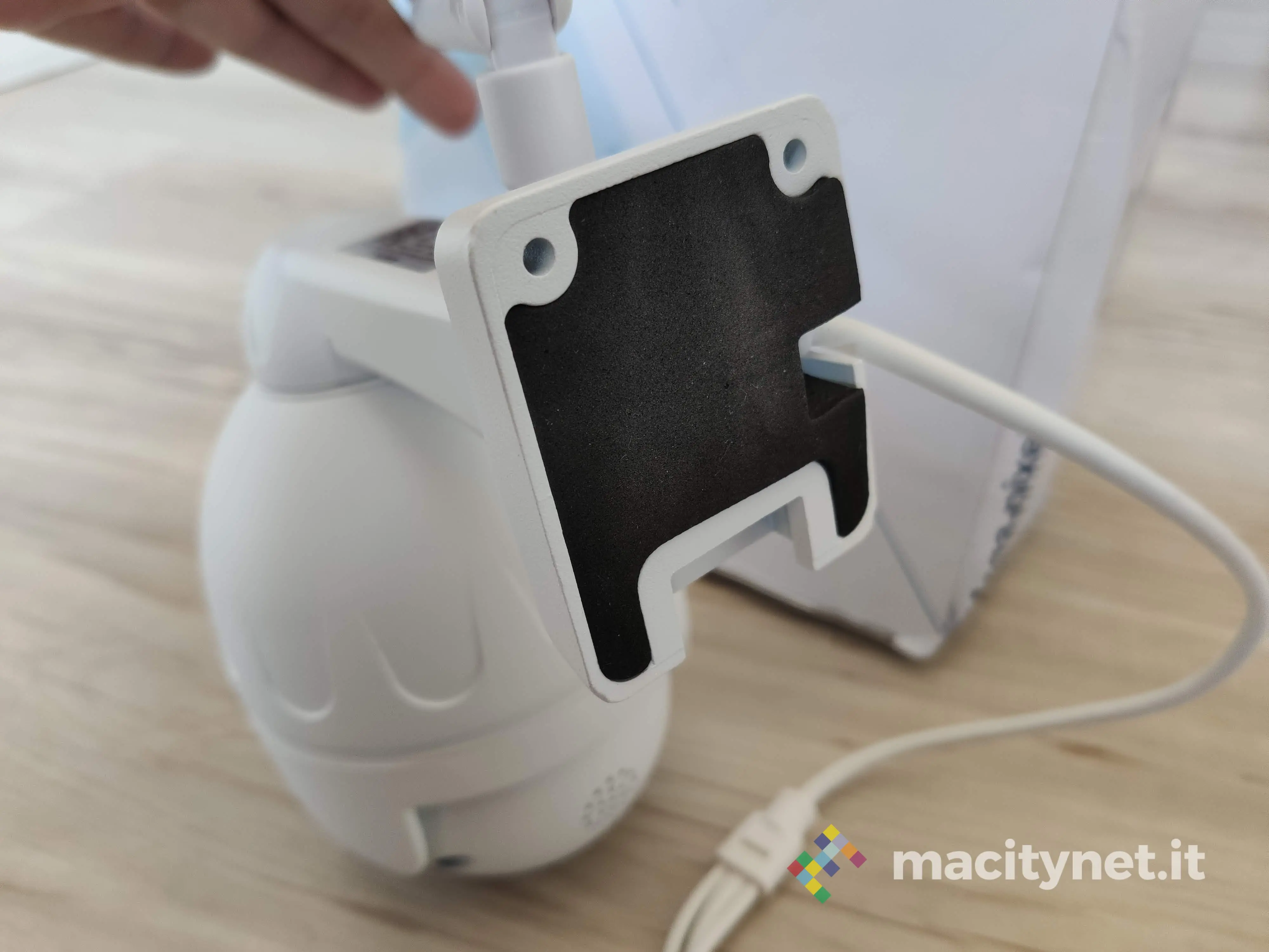 Recensione Alfawise SD07W, la videocamera di sorveglianza per esterni Recensione Alfawise SD07W, la videocamera di sorveglianza per esterni