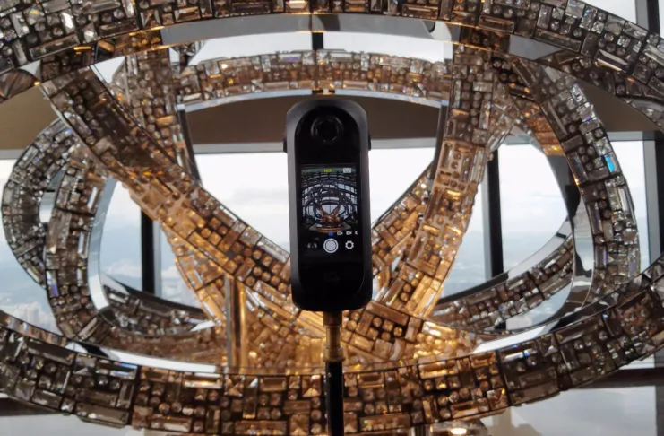 Pilot Era, la prima fotocamera al mondo per filmati 8K a 360° ora in sconto su Indiegogo