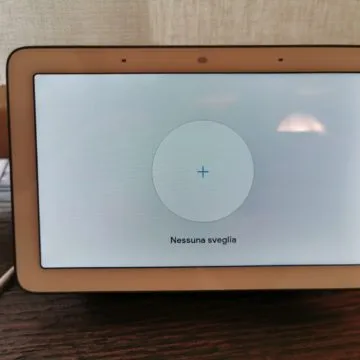 Presa di contatto e unboxing di Google Nest Hub, domotica, informazioni e video in 7″