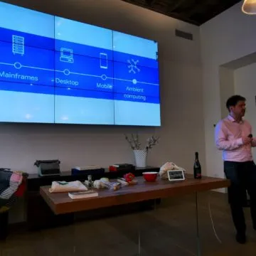 Presa di contatto e unboxing di Google Nest Hub, domotica, informazioni e video in 7″